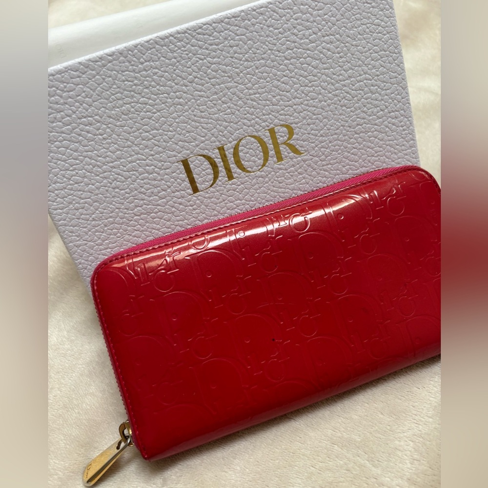 Dior Red Patent Embossed Leather Wallet with Classic Trotter Design